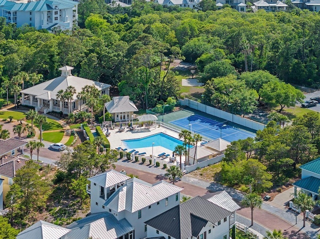 drone / aerial view of a pool