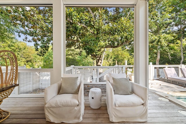 view of sunroom / solarium