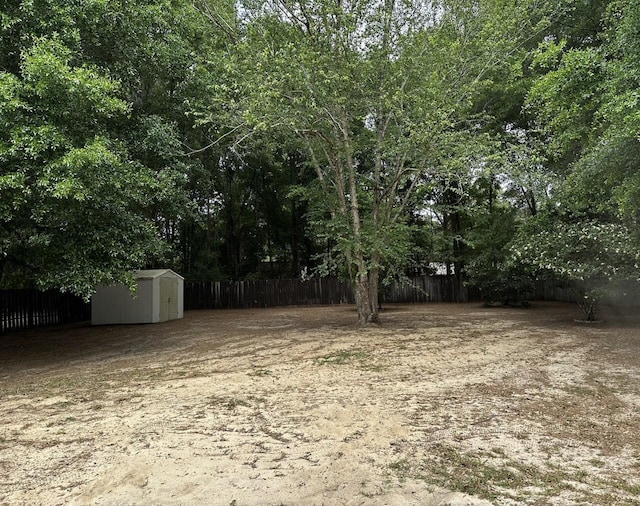 223 W Pinoak Ct, Crestview, FL 32539 - view of fenced backyard