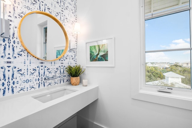 bathroom featuring a sink