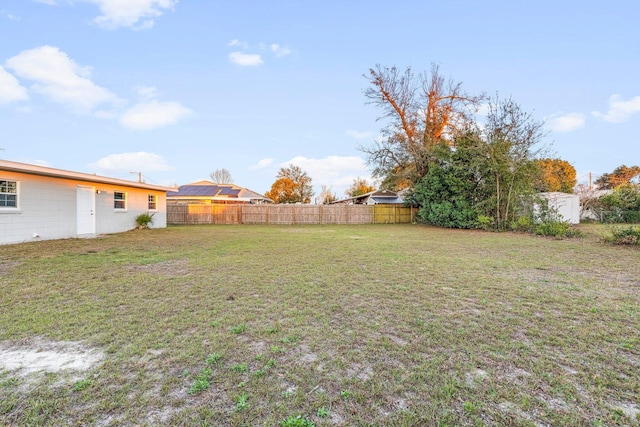 view of yard featuring fence