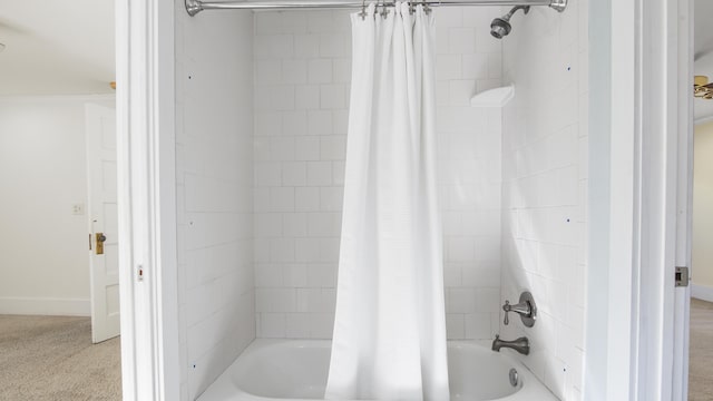 516 College Ave, Defuniak Springs, FL 32435 - bathroom with shower / tub combo