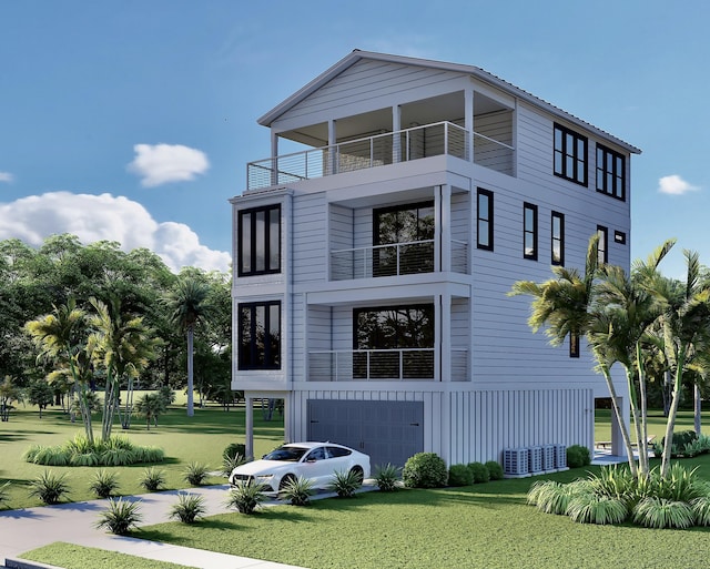 view of front facade featuring a front yard and a balcony