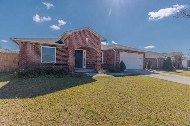 view of front of home featuring an attached garage, brick siding, fence, and a front lawn