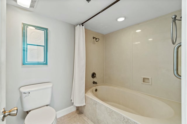 full bath with baseboards, shower / bathtub combination with curtain, toilet, and tile patterned floors