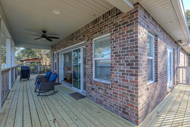 deck with ceiling fan