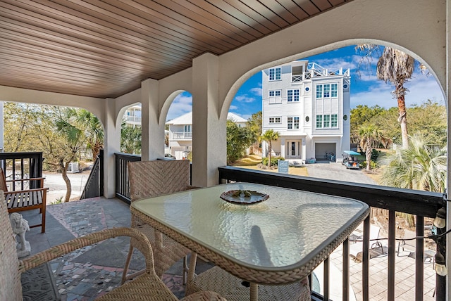 exterior space featuring outdoor dining space