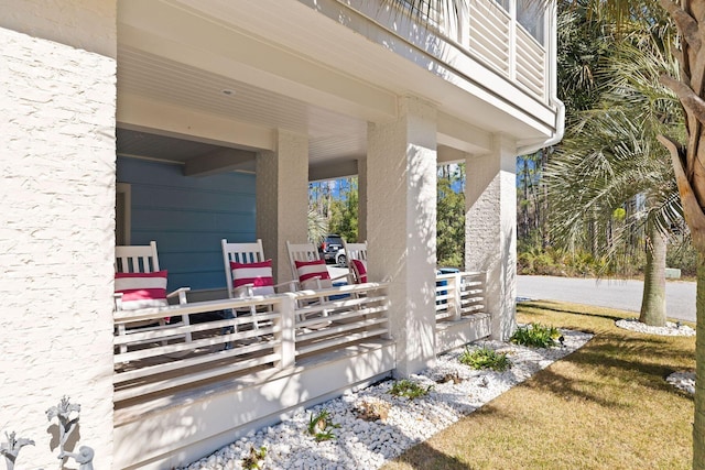 view of patio featuring covered porch