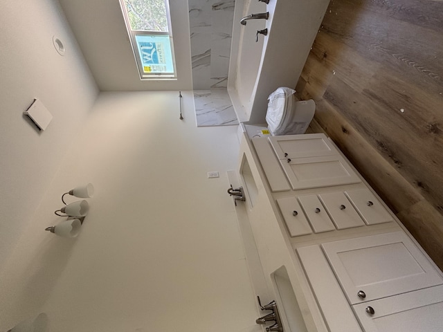 110 2nd Ave, Shalimar, FL 32579 - view of bathroom