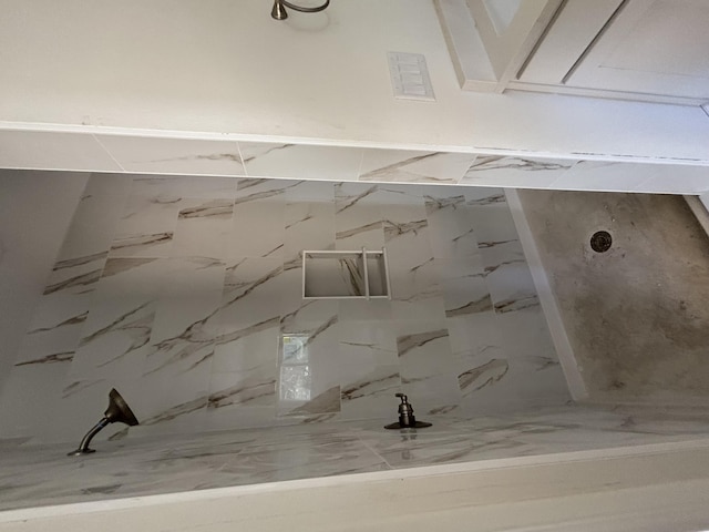 110 2nd Ave, Shalimar, FL 32579 - view of room details