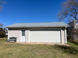 view of detached garage