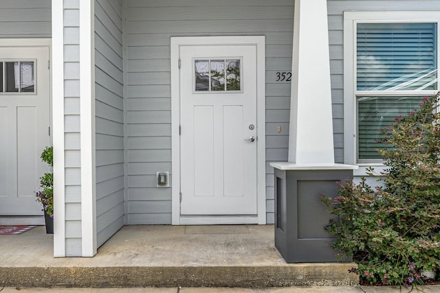 view of entrance to property