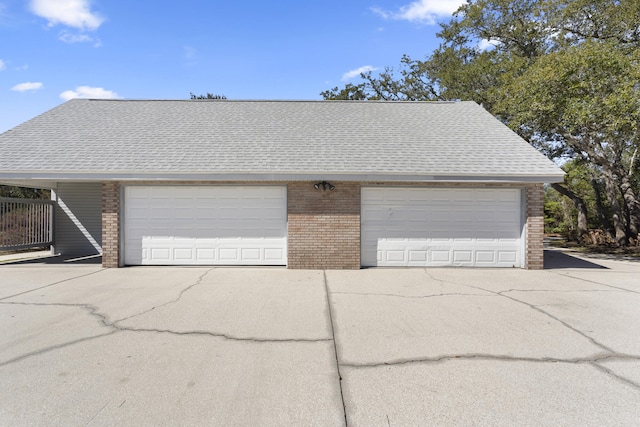 view of detached garage