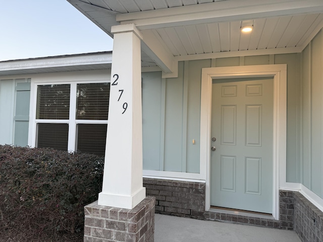 view of property entrance