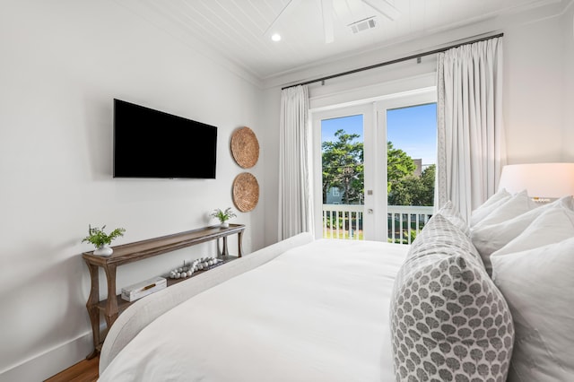 bedroom featuring visible vents, baseboards, wood finished floors, access to outside, and recessed lighting