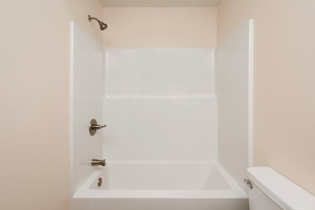 full bath with bathing tub / shower combination and toilet