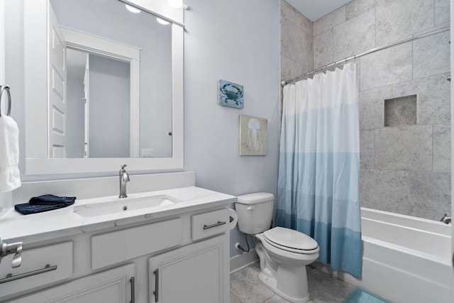 bathroom featuring vanity, toilet, baseboards, and shower / tub combo with curtain