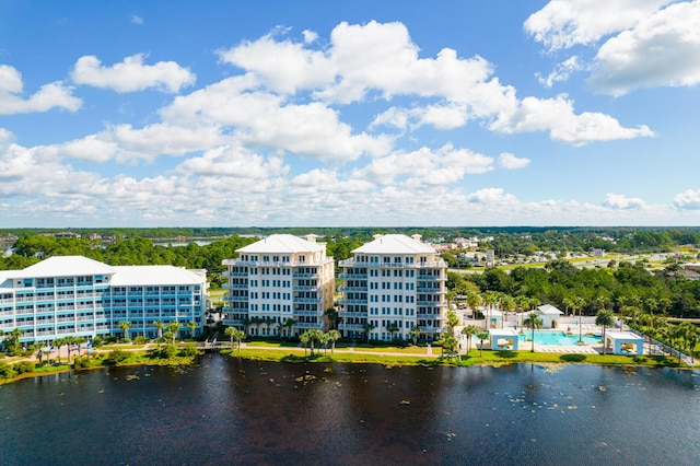 bird's eye view with a water view