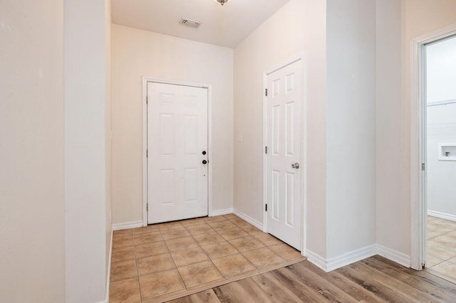 132 Lonnie Jack Dr, Crestview, FL 32536 - interior space featuring baseboards, visible vents, and light wood-type flooring