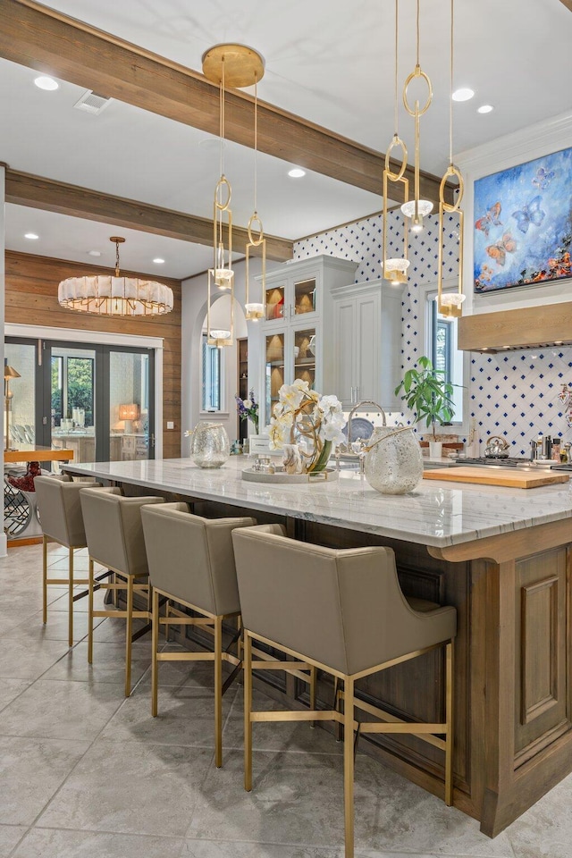 bar featuring visible vents, decorative light fixtures, beam ceiling, backsplash, and recessed lighting