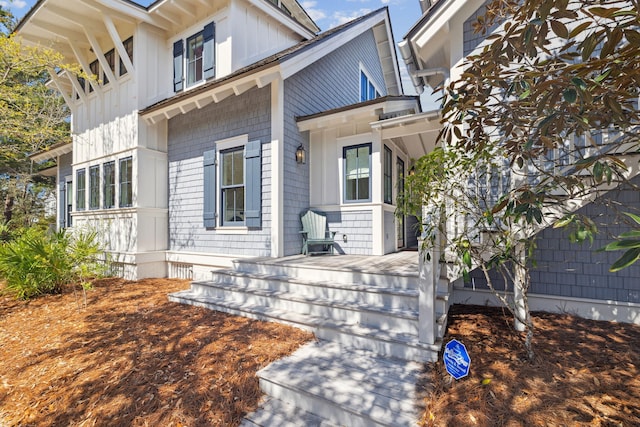 254 E Yacht Pond Ln, Watersound, FL 32461 - entrance to property featuring crawl space