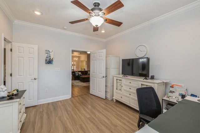 office area featuring crown molding, ceiling fan, baseboards, recessed lighting, and light wood-style floors