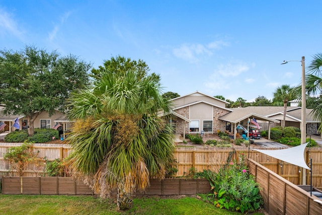 view of yard featuring fence