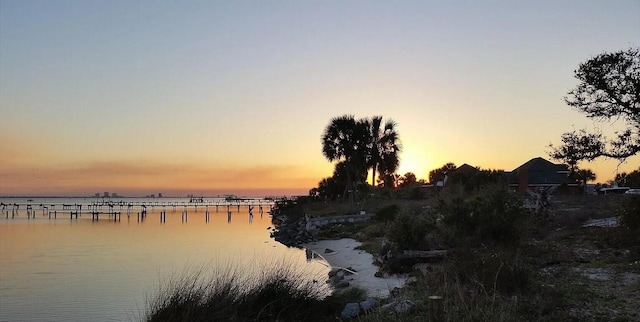 1098 Seabreeze Ln, Gulf Breeze, FL 32563