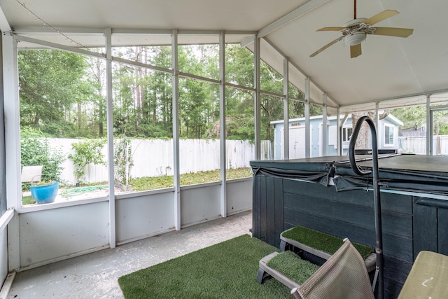 1634 N Campbell Dr, Fort Walton Beach, FL 32547 - sunroom featuring a ceiling fan and a jacuzzi