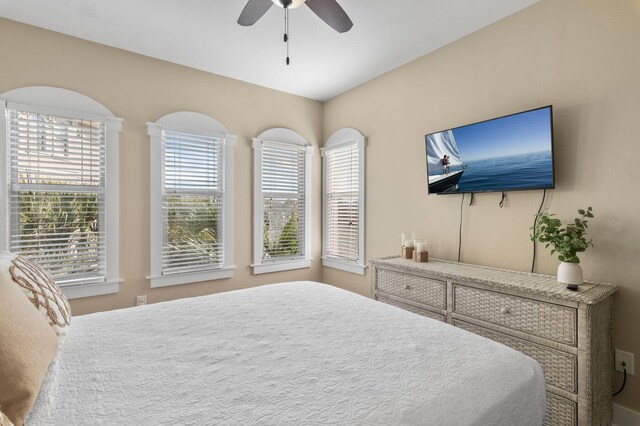 bedroom with a ceiling fan