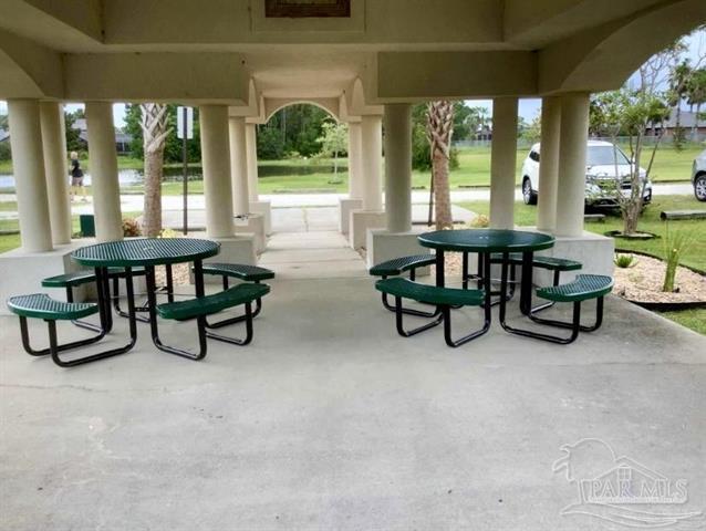 1607 Woodlawn Way, Gulf Breeze, FL 32563 - view of home's community