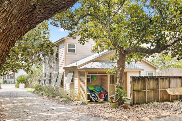 exterior space featuring fence