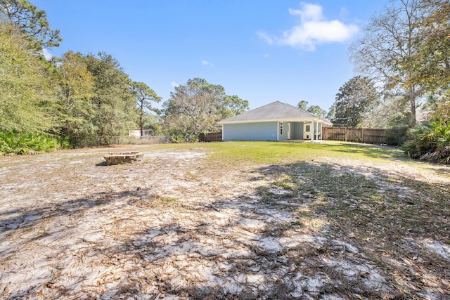 view of yard featuring a fenced backyard