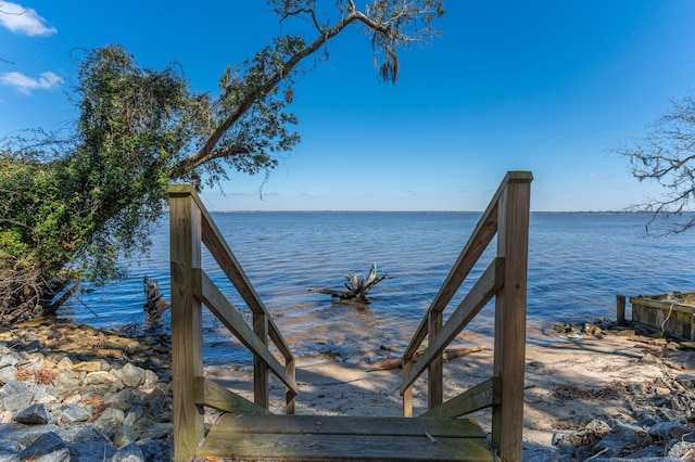 dock area featuring a water view