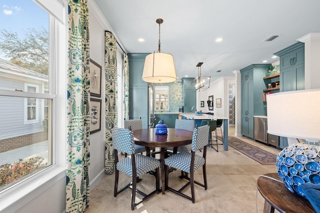 dining room featuring visible vents, recessed lighting, and crown molding