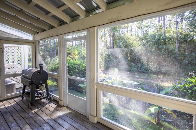 sunroom / solarium with a healthy amount of sunlight