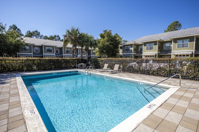 pool with fence