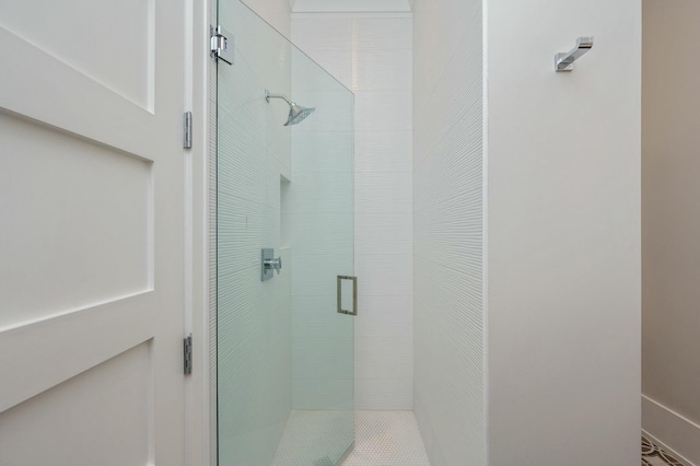 full bathroom featuring a stall shower