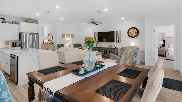 33 Spoonbill Rd, Santa Rosa Beach, FL 32459 - dining area with light wood finished floors, visible vents, baseboards, ceiling fan, and recessed lighting