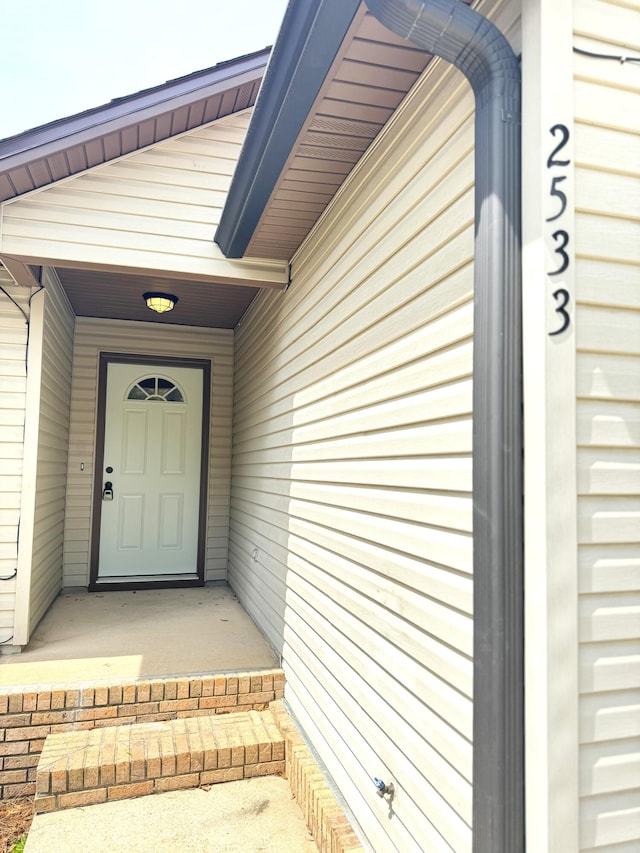 view of property entrance