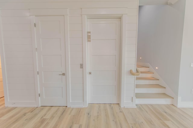 90 Montigo Ave, Santa Rosa Beach, FL 32459 - interior space featuring wood finished floors and baseboards