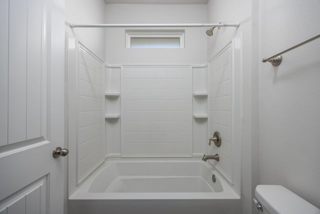 367 Brighton Cv, Freeport, FL 32439 - full bathroom featuring toilet and shower / bathtub combination