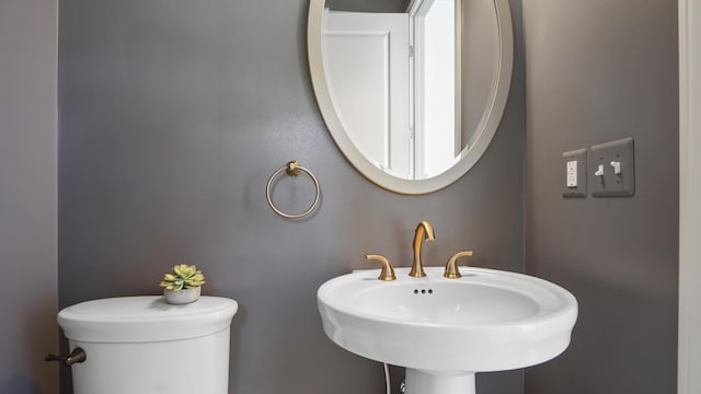 13 Taylor Krenkel Ct, Santa Rosa Beach, FL 32459 - bathroom featuring toilet and a sink