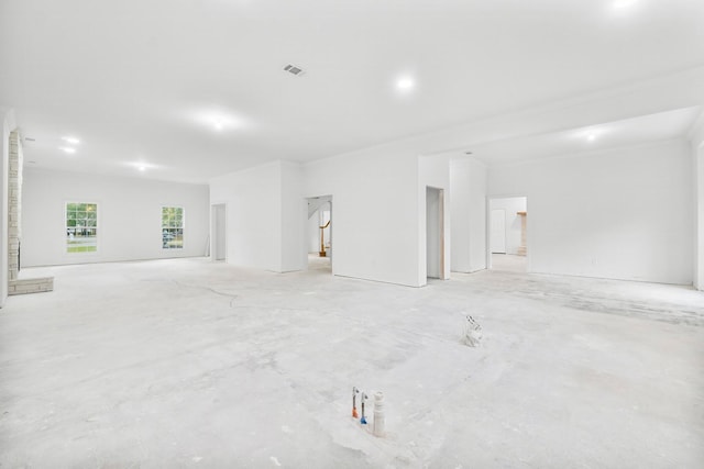 680 Mallet Bayou Rd, Freeport, FL 32439 - interior space featuring visible vents