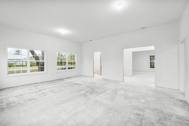 680 Mallet Bayou Rd, Freeport, FL 32439 - unfurnished room featuring visible vents