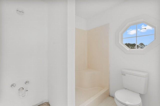 680 Mallet Bayou Rd, Freeport, FL 32439 - bathroom with toilet and walk in shower