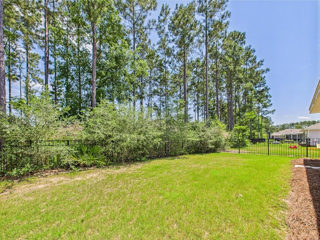 643 Earl Godwin Rd, Freeport, FL 32439 - view of yard