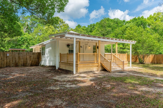 375 N Norwood Rd, Defuniak Springs, FL 32433 - view of front of home featuring a fenced backyard