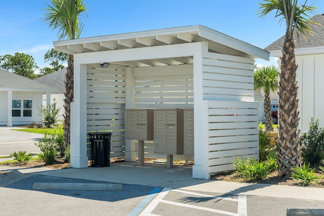 213 N Wells St, Panama City Beach, FL 32413 - view of property's community featuring covered and uncovered parking and mail area