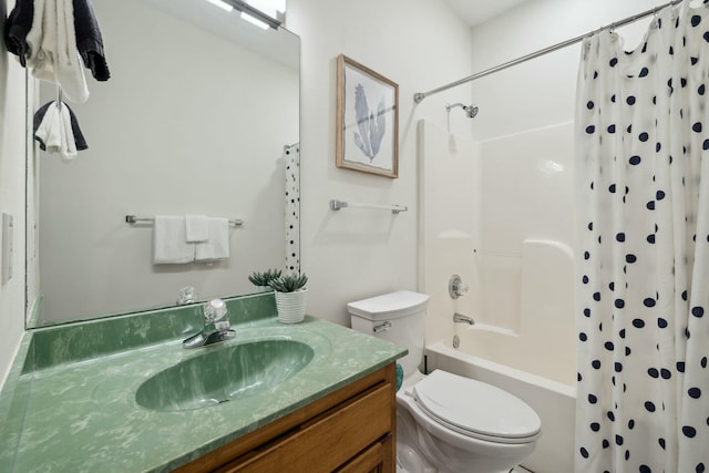 10 Mar A Lago Blvd # 14, Santa Rosa Beach, FL 32459 - bathroom with vanity, shower / bathtub combination with curtain, and toilet